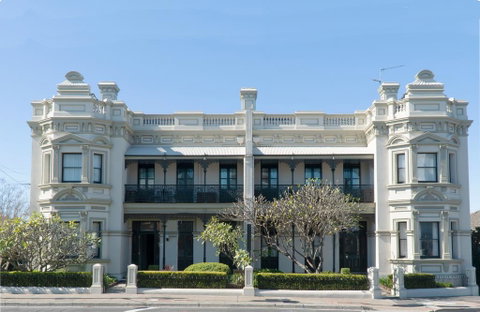 The Lurline Randwick - Perths Hotel 2