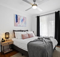 The Neo stylish central apartment with aircon courtyard and Netflix - Perths Hotel
