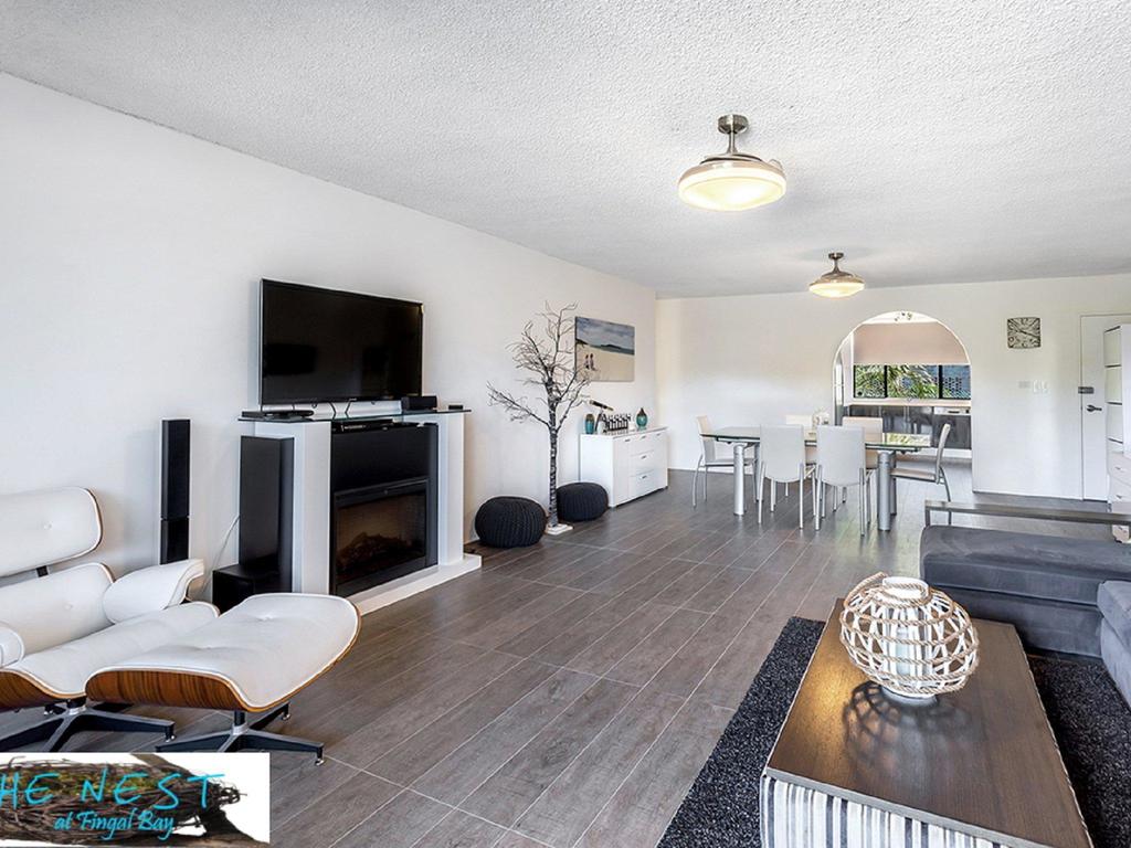 Fingal Bay NSW Perths Hotel