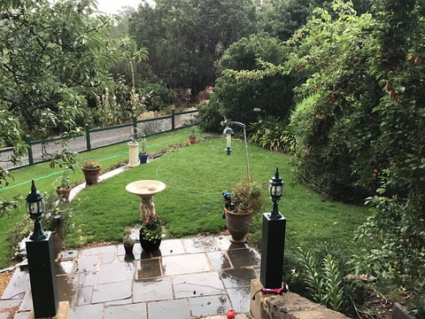 The Olde Devonshire House - Perths Hotel 1