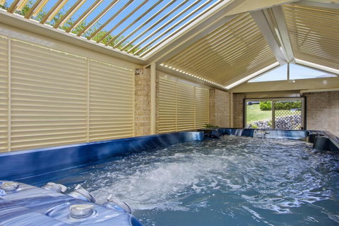 The Orient - Family & Pet Friendly - Huge Spa - Perths Hotel 1