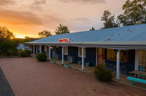 The Platypus Accommodation & Cafe - Perths Hotel 1