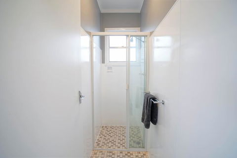 The Platypus Accommodation & Cafe - Perths Hotel 3
