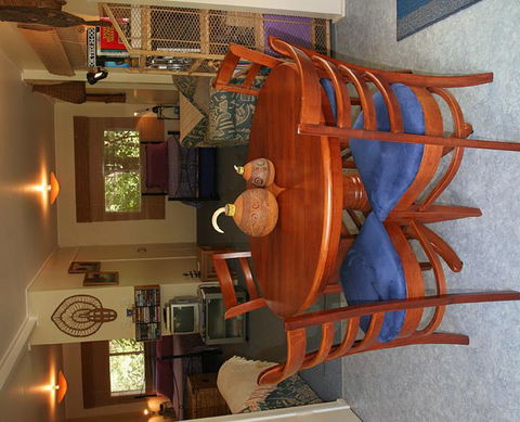 The Pond Cottage - Perths Hotel 3