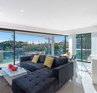 The Princess of Bulimba - Executive 3BR Bulimba Apartment with Large Balcony Next to Oxford St - Perths Hotel