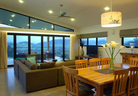 The Ridge Gloucester - Perths Hotel 2