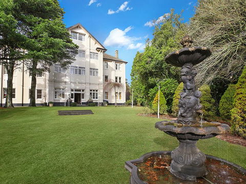 The Robertson Hotel - Perths Hotel 1