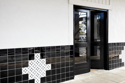 The Royal Hotel, Drouin - Perths Hotel 3