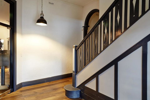 The Royal Hotel, Drouin - Perths Hotel 2