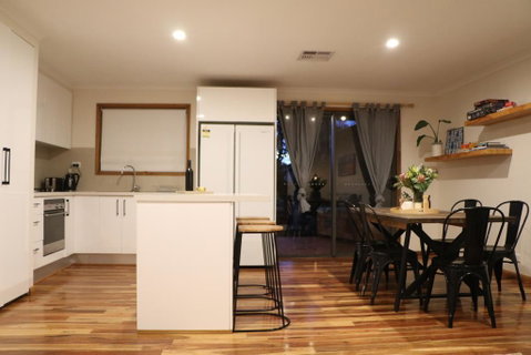 The Salty Gum - Maslin Beach - Perths Hotel 3
