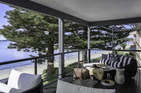 Book Salamander Bay Accommodation Vacations Perths Hotel Perths Hotel