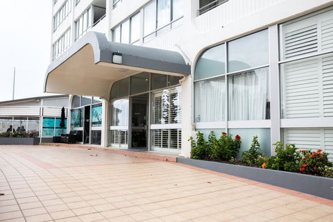 The Shore Apartments - Beachfront - Perths Hotel 1