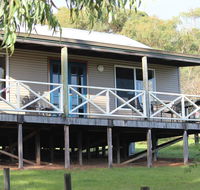 The Sleeping Lady Private Retreat - Perths Hotel