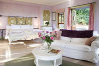 Book Montville Accommodation Vacations Perths Hotel Perths Hotel