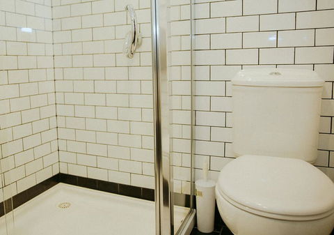 The Village Broadway - Perths Hotel 3