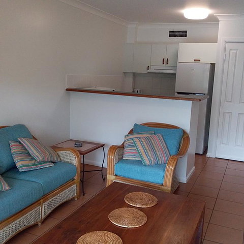 The York Beachfront Holiday Apartments - Perths Hotel 3