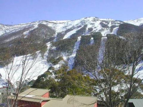 Thredbo Village 3-Bedroom Apartment With Fantastic Views - Perths Hotel 1