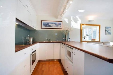 Thredbo Village 3-Bedroom Apartment With Fantastic Views - Perths Hotel 2