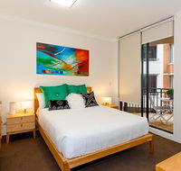 Thriving city location dining hub - Perths Hotel