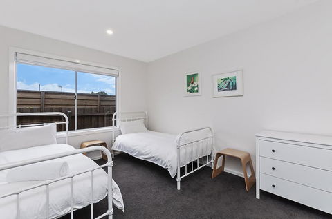 Thunder Point Cottage - Perths Hotel 2