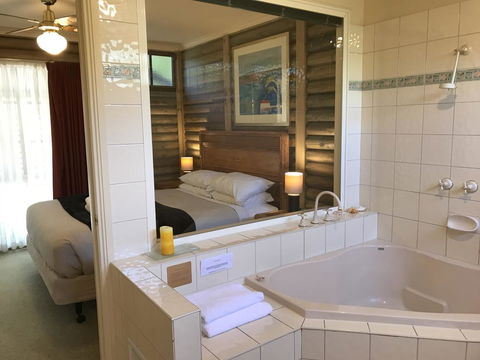 Ti-Tree Village - Perths Hotel 1