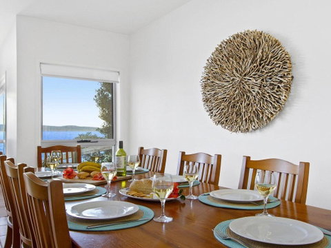 Tilbury Breeze - Ocean Views, Comfort And Style - Perths Hotel 2