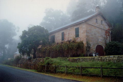 Tizzana Winery Bed And Breakfast - Perths Hotel 0