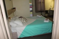 Book Tocumwal Accommodation Vacations Perths Hotel Perths Hotel