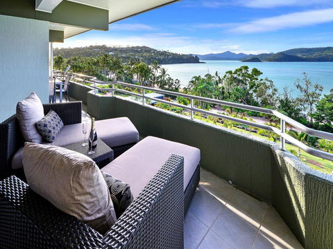 Top Floor Hibiscus Apartment 208 - Perths Hotel 2