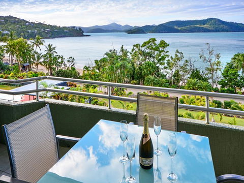Top Floor Hibiscus Apartment 208 - Perths Hotel 1