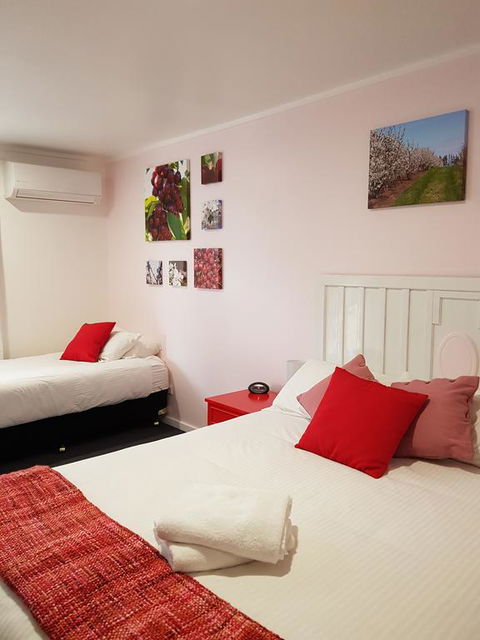 Town House Motor Inn Young - Perths Hotel 2