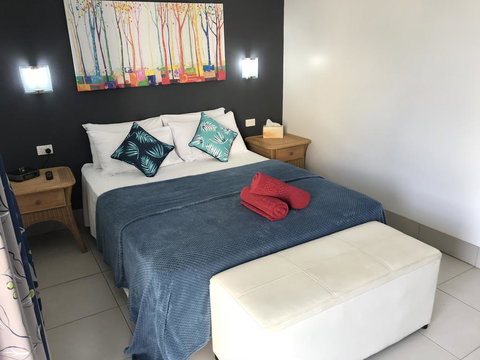 Tropical Lodge - Perths Hotel 0