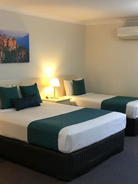 Tuckerbox Motor Inn - Perths Hotel 1