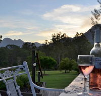 Tuckeroo Cottages  Gardens - Perths Hotel
