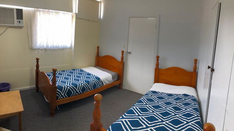 Turn-in Motel - Perths Hotel 1