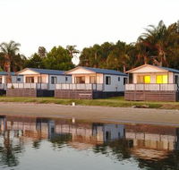 Tuross Lakeside Holiday Park - Perths Hotel
