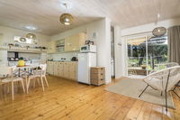 Book Castlemaine Accommodation Vacations Perths Hotel Perths Hotel
