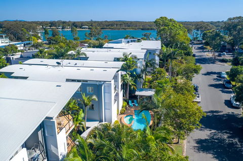 Twin Quays Noosa - Perths Hotel 2