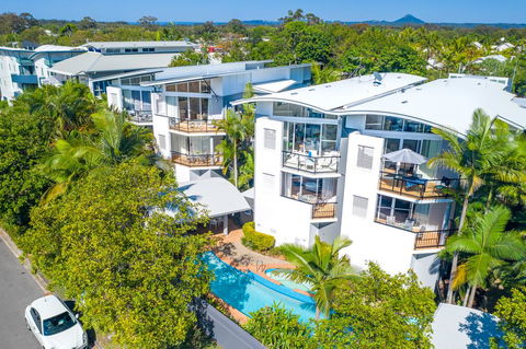 Twin Quays Noosa - Perths Hotel 0
