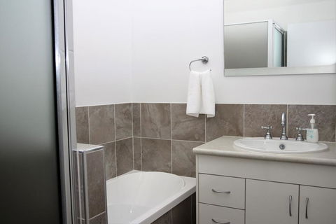 Two On Sunset - Perths Hotel 0