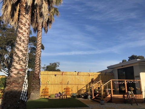 Unique Quiet Bungalow Little Bali Geelong - Perths Hotel 0