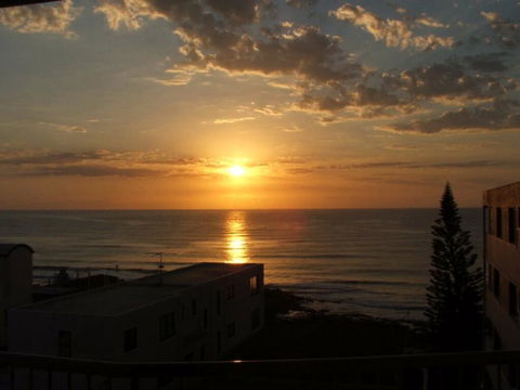 Unit 5 Sanctuary Shores, Kings Beach - Free Wifi! - Perths Hotel 0