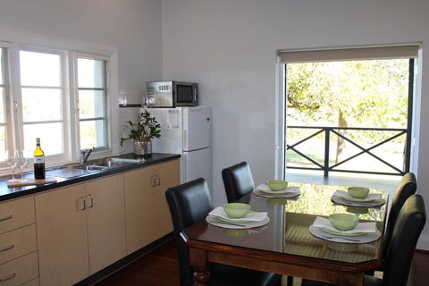 Upper Reach Spa Cottage - Perths Hotel 3