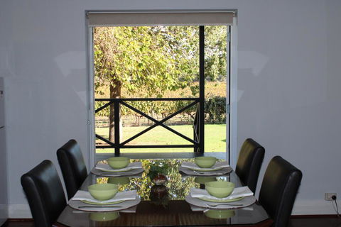 Upper Reach Spa Cottage - Perths Hotel 2