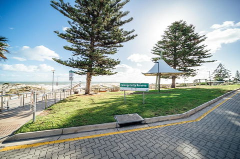 Urban Beach Shack-Metres From The Beach & Cafes - Perths Hotel 3