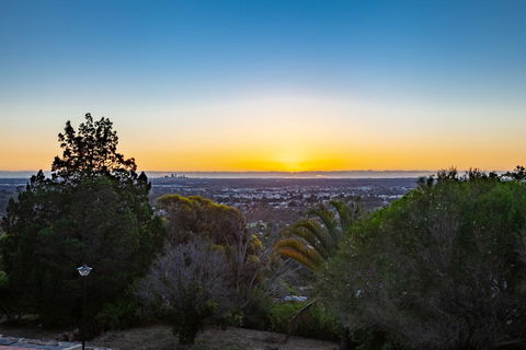 Vermillion Skies Holiday Accommodation - Perths Hotel 3