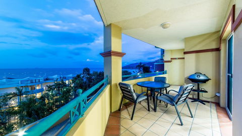 Views From Golden Orchid - Airlie Beach - Perths Hotel 3