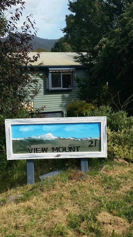 View Mount - Perths Hotel 3