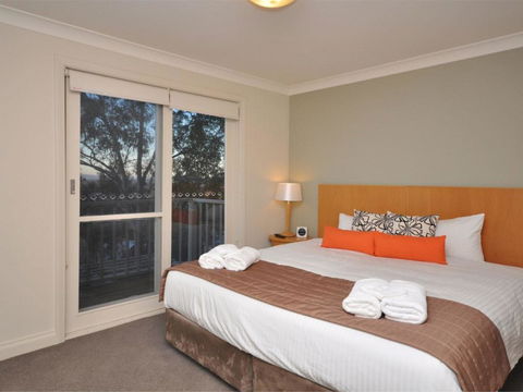 Villa 3br Bordeaux Resort Condo Located Within Cypress Lakes Resort (nothing Is More Central) - Perths Hotel 2