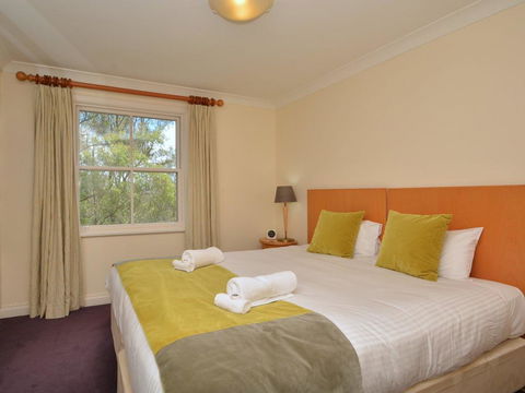 Villa Executive 2br Barbera Resort Condo Located Within Cypress Lakes Resort (nothing Is More Central) - Perths Hotel 2